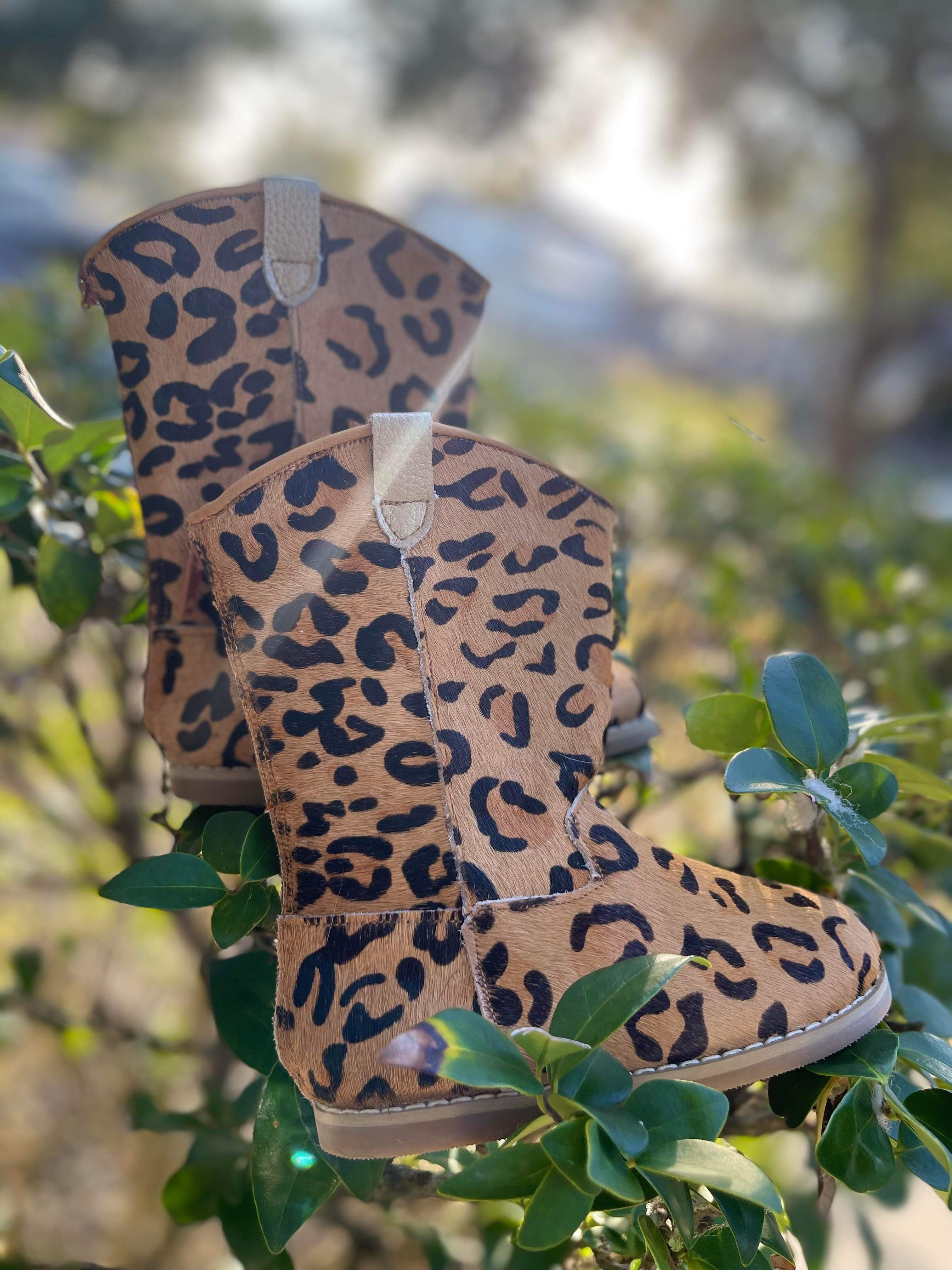 Bearpaw clearance cheetah boots