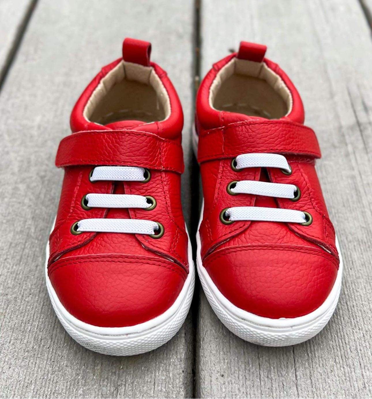 Red Sneaks